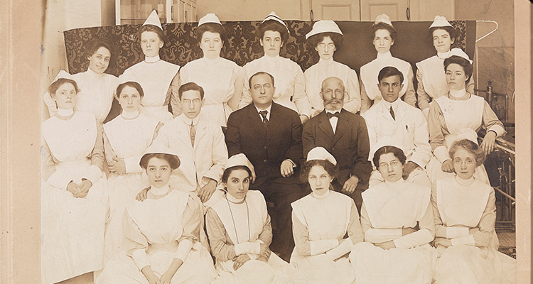 jewish-maternity-arhives.jpg